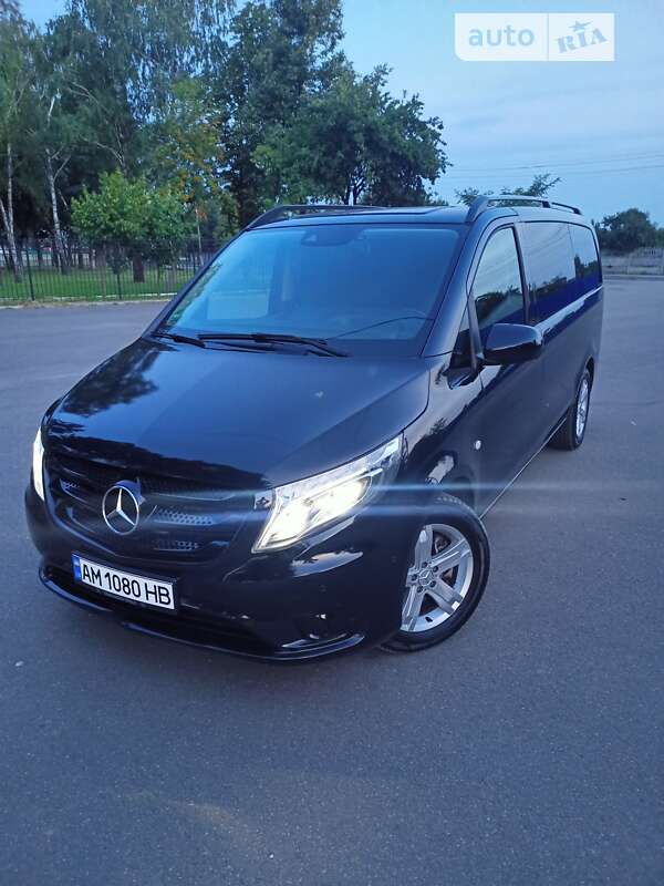 Минивэн Mercedes-Benz Vito 2017 в Борисполе