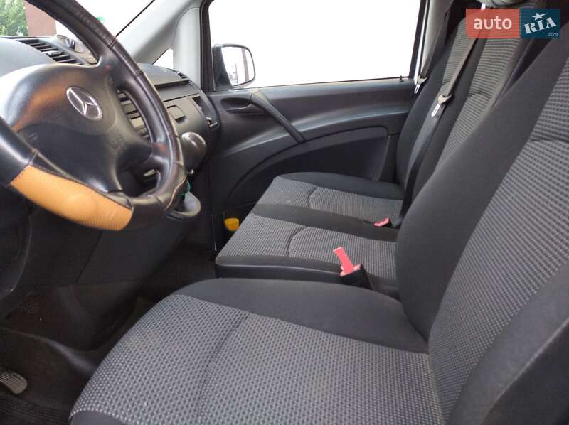 Грузопассажирский фургон Mercedes-Benz Vito 1998 в Киеве