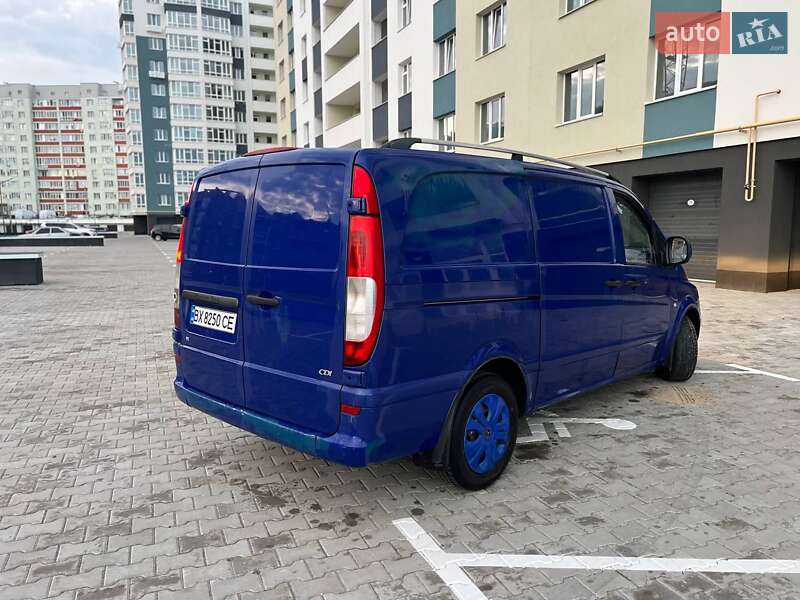 Вантажний фургон Mercedes-Benz Vito 2004 в Хмельницькому