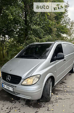 Грузовой фургон Mercedes-Benz Vito 2005 в Костополе