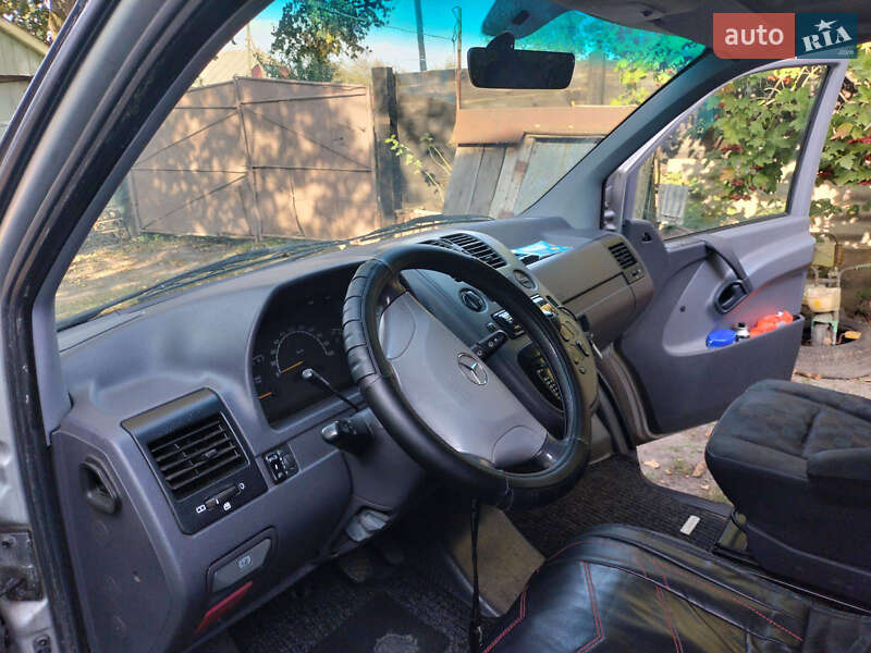 Минивэн Mercedes-Benz Vito 2003 в Владимире фото 9 Минивэн Mercedes-Benz Vito 2003 в Владимире