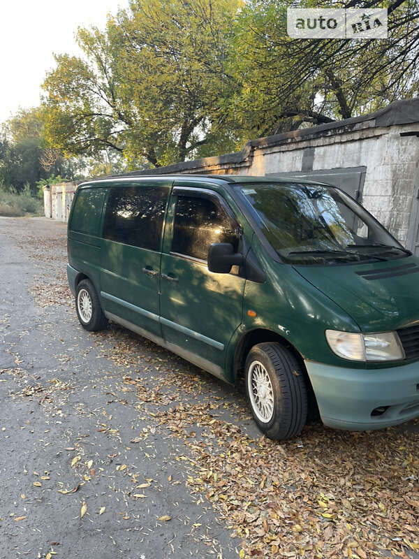 Грузовой фургон Mercedes-Benz Vito 2000 в Каменском