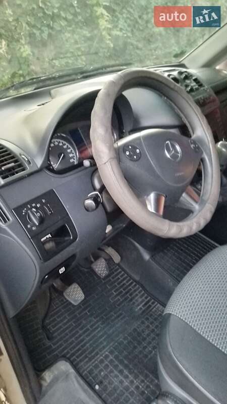 Вантажний фургон Mercedes-Benz Vito 2011 в Бучі