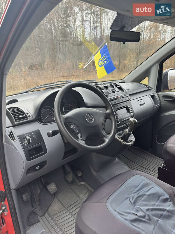 Минивэн Mercedes-Benz Vito 2007 в Ровно