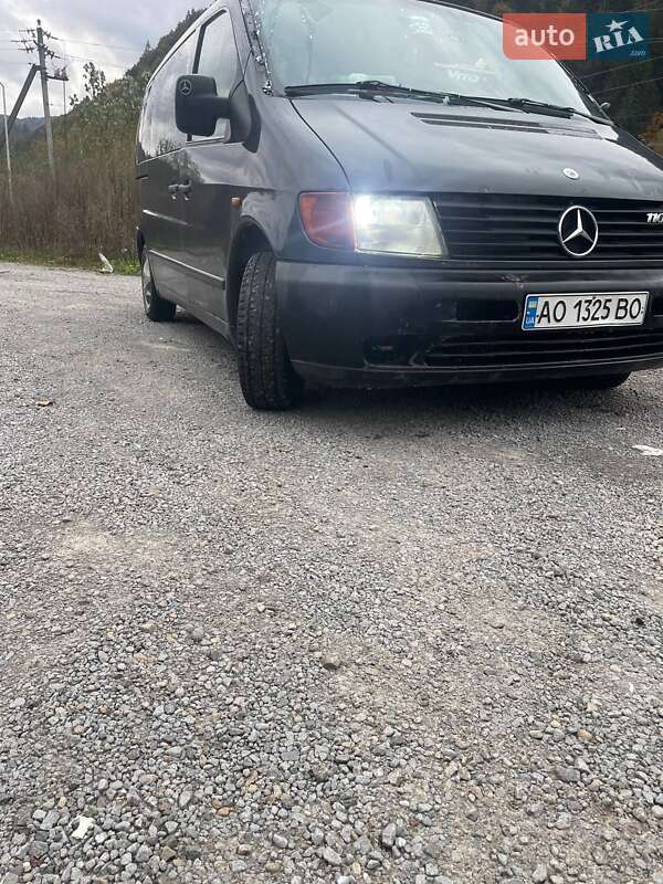 Мінівен Mercedes-Benz Vito 2000 в Ужгороді