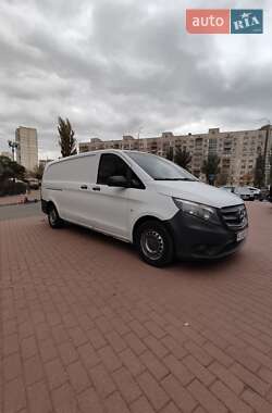 Вантажний фургон Mercedes-Benz Vito 2015 в Києві