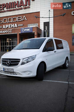 Вантажопасажирський фургон Mercedes-Benz Vito 2014 в Рокитному