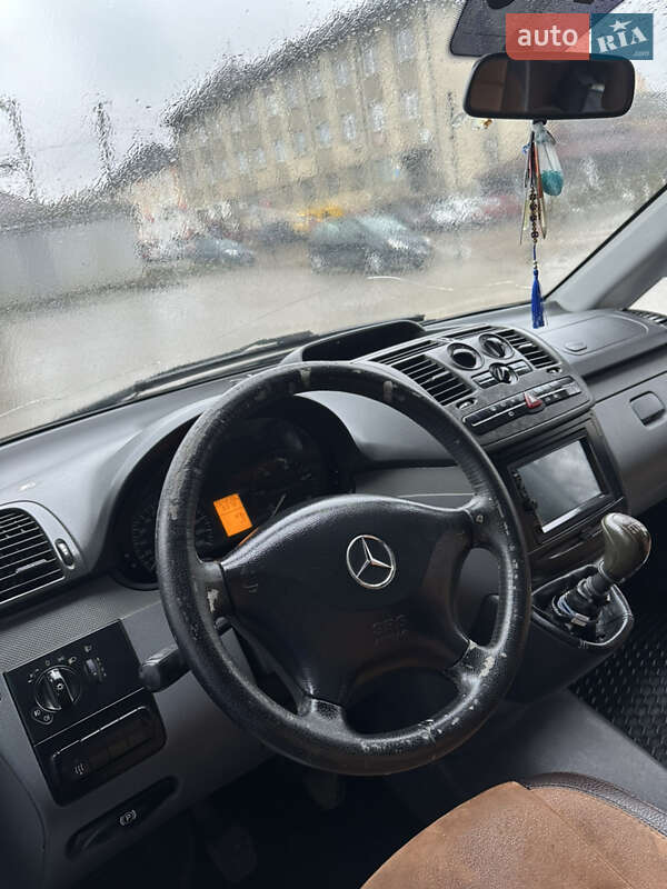 Мінівен Mercedes-Benz Vito 2006 в Герці фото 12 Мінівен Mercedes-Benz Vito 2006 в Герці