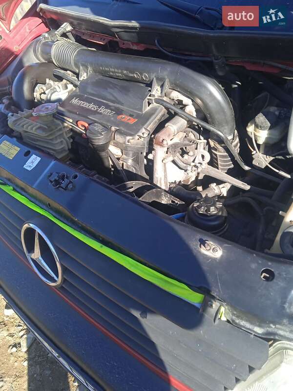 Минивэн Mercedes-Benz Vito 2000 в Вижнице