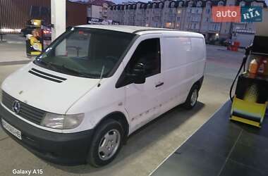 Вантажний фургон Mercedes-Benz Vito 2002 в Ужгороді