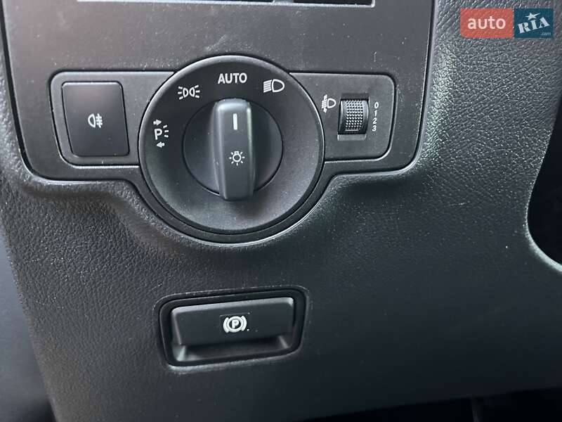 Мінівен Mercedes-Benz Vito 2015 в Івано-Франківську