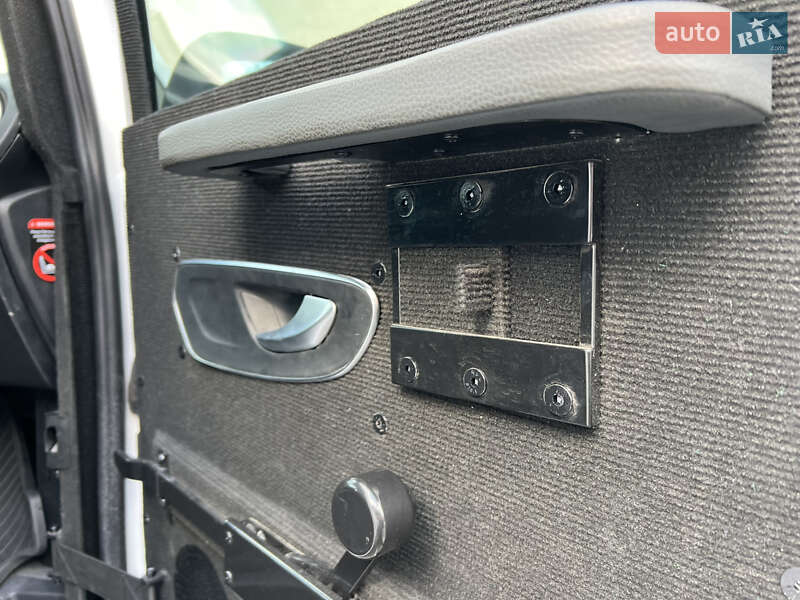 Бронированный автомобиль Mercedes-Benz Vito 2019 в Львове