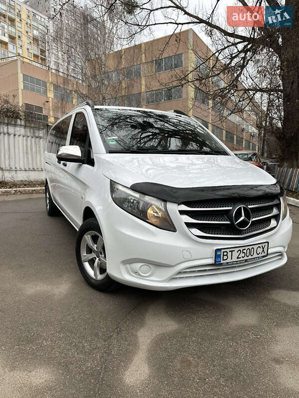 Минивэн Mercedes-Benz Vito 2016 в Киеве