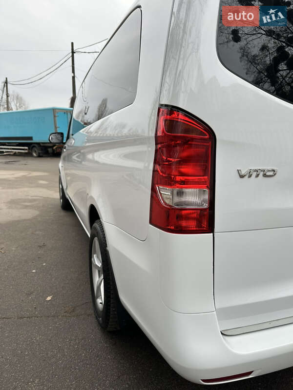 Минивэн Mercedes-Benz Vito 2016 в Киеве