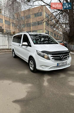 Минивэн Mercedes-Benz Vito 2016 в Киеве