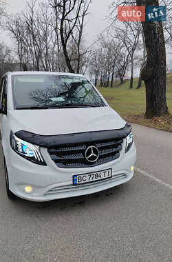 Минивэн Mercedes-Benz Vito 2020 в 