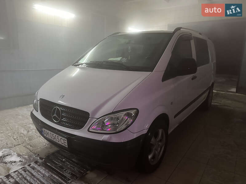 Грузовой фургон Mercedes-Benz Vito 2006 в Попельне