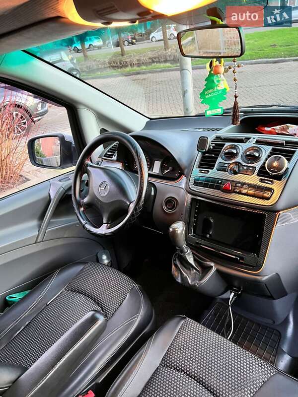 Минивэн Mercedes-Benz Vito 2010 в Черновцах