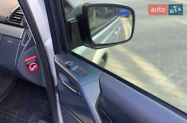 Минивэн Mercedes-Benz Vito 2012 в 