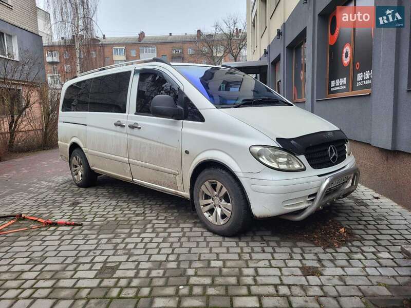 Минивэн Mercedes-Benz Vito 2005 в 