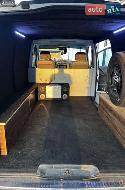 Вантажний фургон Mercedes-Benz Vito 2012 в 