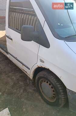 Грузовой фургон Mercedes-Benz Vito 2001 в 
