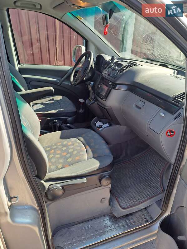 Мінівен Mercedes-Benz Vito 2004 в Києві