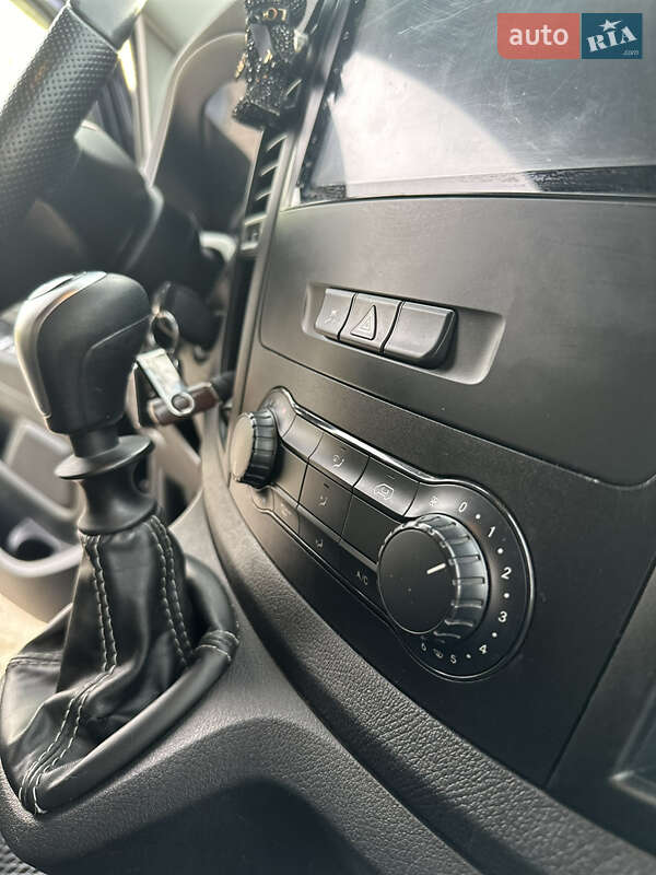 Минивэн Mercedes-Benz Vito 2017 в Житомире