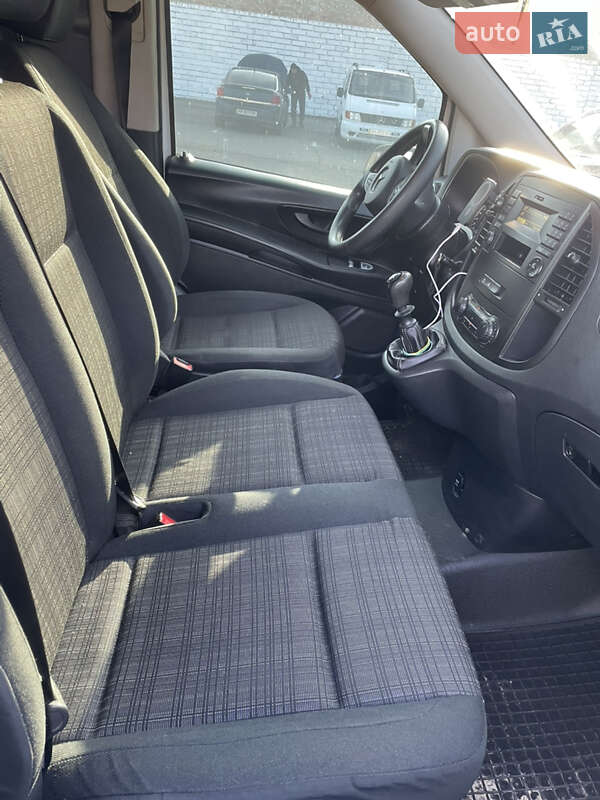 Минивэн Mercedes-Benz Vito 2015 в Киеве