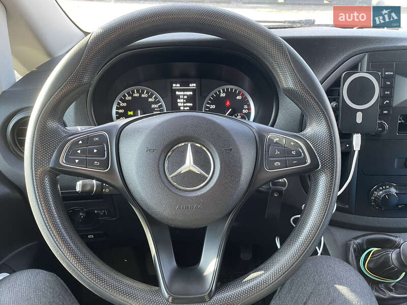 Минивэн Mercedes-Benz Vito 2015 в Киеве