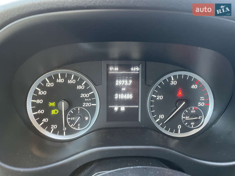 Минивэн Mercedes-Benz Vito 2015 в Киеве