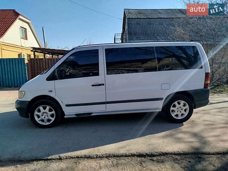 Мінівен Mercedes-Benz Vito 2001 в Києві