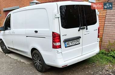 Вантажний фургон Mercedes-Benz Vito 2015 в 