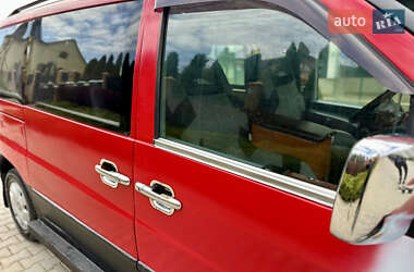 Минивэн Mercedes-Benz Vito 2003 в 
