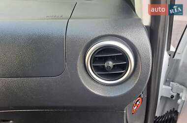 Грузовой фургон Mercedes-Benz Vito 2020 в 