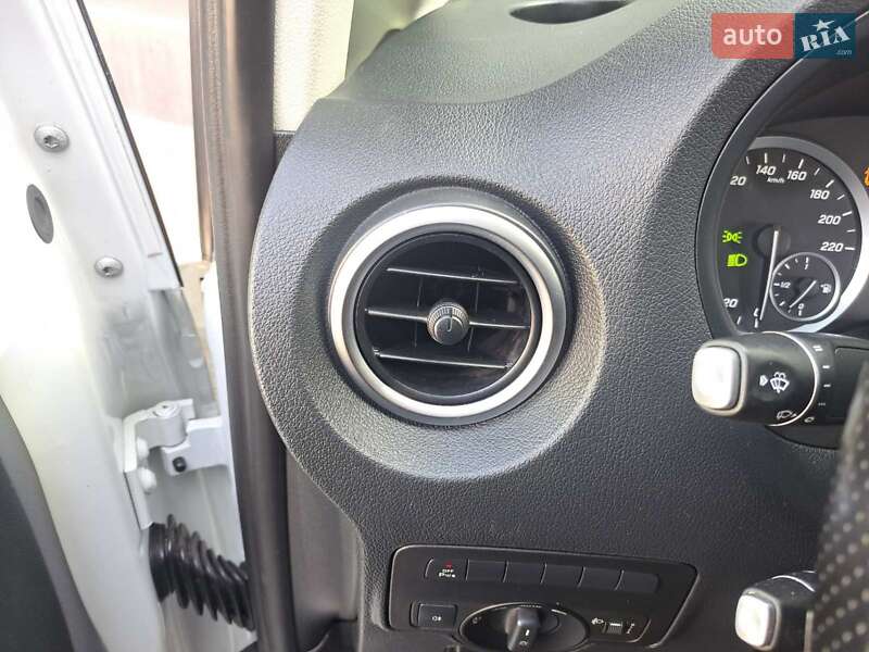 Грузовой фургон Mercedes-Benz Vito 2020 в Черновцах
