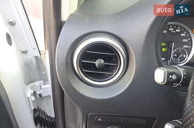 Грузовой фургон Mercedes-Benz Vito 2020 в 