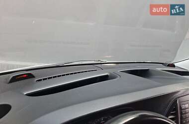 Грузовой фургон Mercedes-Benz Vito 2020 в 