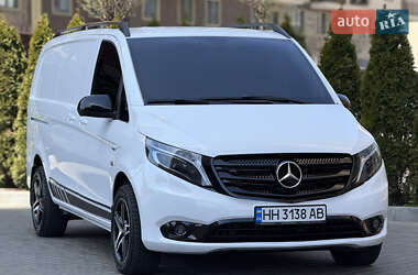 Грузовой фургон Mercedes-Benz Vito 2019 в 