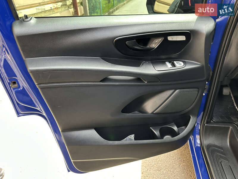 Минивэн Mercedes-Benz Vito 2017 в Черновцах