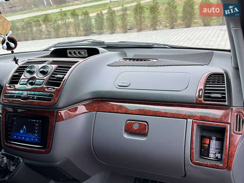 Минивэн Mercedes-Benz Vito 2004 в Новоднестровске