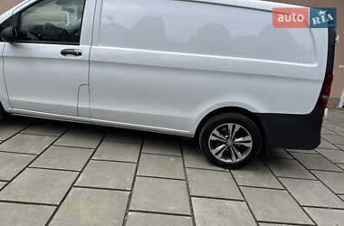 Вантажний фургон Mercedes-Benz Vito 2020 в 