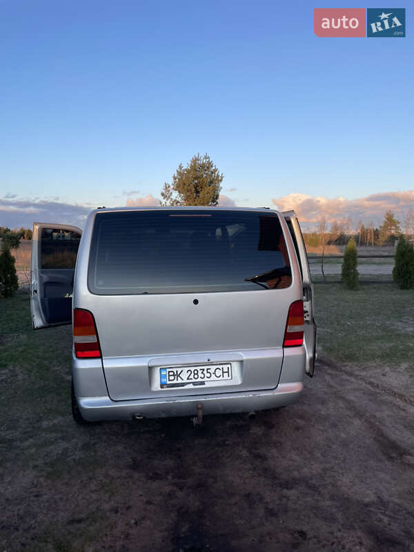 Минивэн Mercedes-Benz Vito 2003 в Обухове