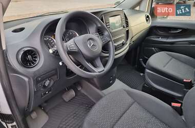 Вантажний фургон Mercedes-Benz Vito 2020 в 