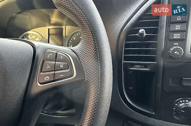 Грузовой фургон Mercedes-Benz Vito 2020 в 