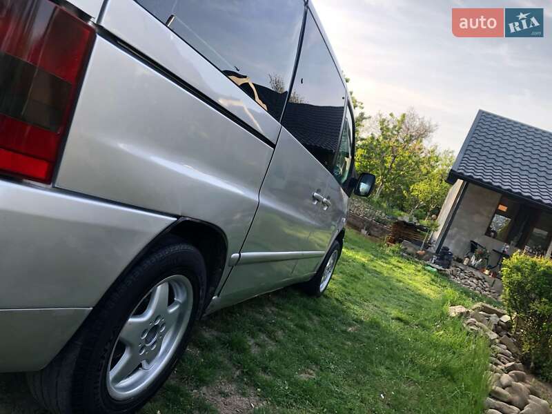 Минивэн Mercedes-Benz Vito 2003 в Черновцах