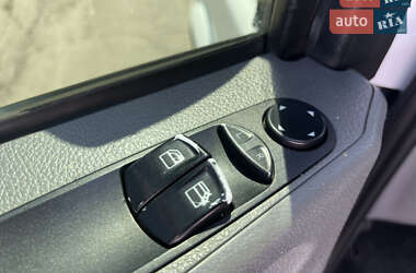 Грузовой фургон Mercedes-Benz Vito 2008 в 