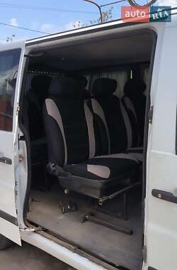 Минивэн Mercedes-Benz Vito 2000 в 