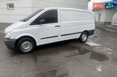 Грузовой фургон Mercedes-Benz Vito 2011 в 