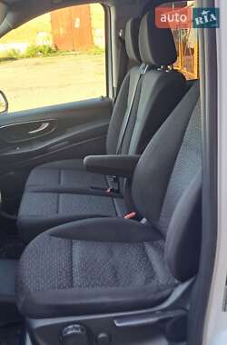 Мінівен Mercedes-Benz Vito 2020 в 